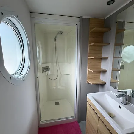 Кемпинг Mobil T4 Climatise Avec Piscine 4 Etoiles Ла-Лонд-ле-Мор